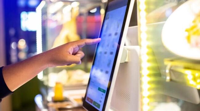 A KuCoin kriptotőzsde mindent elkövet, hogy elhozza a kriptofizetéseket a mindennapokba