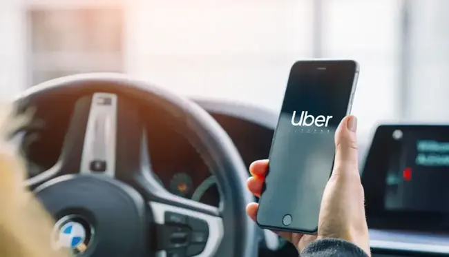 Falso Uber rouba R$ 690 mil em Bitcoin e XRP de turista americano