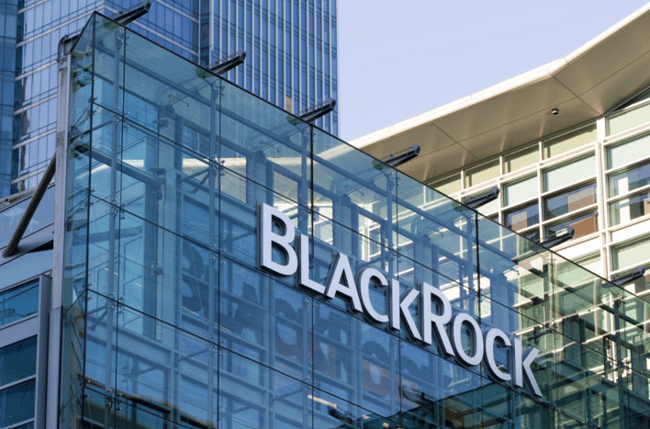 ETH ETF komt dichterbij, BlackRock wijziging erkend door SEC – wat gaat Ethereum doen?