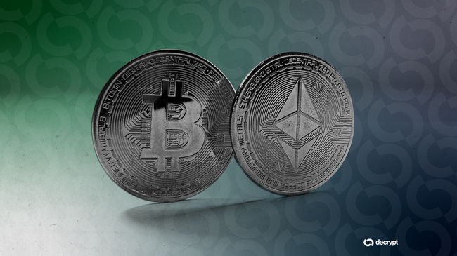 Bitcoin and Ethereum ETFs Add More Than $1 Billion Combined in a Single Day