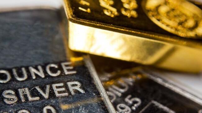 L’argento e il platino si distinguono mentre cambia il gioco di copertura del dollaro