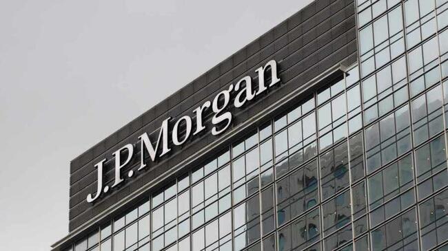 JPMorgan Deposita un Marchio di Servizio per Espandere i Servizi di Asset Digitali e Blockchain