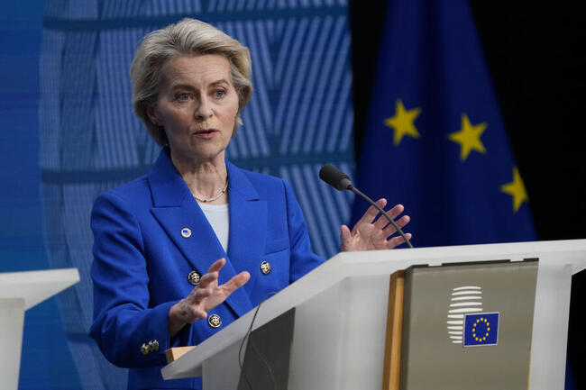 Brussel siddert: motie van wantrouwen tegen EU-voorzitter na sms-rel