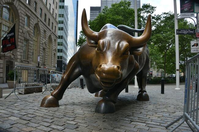 Briefing mattutino Asia: le ondate istituzionali di BTC si stanno formando, non frantumando