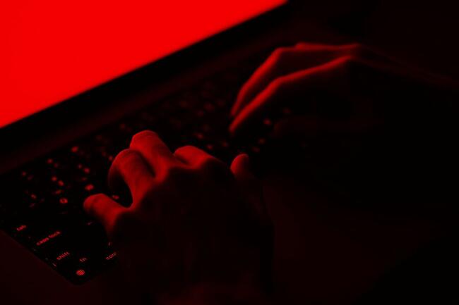 Exchange Descentralizada GMX Explorara por $42M, Oferece ao Hacker 10% de Recompensa White Hat