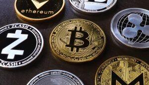 Bitcoin knapp vor Rekordhoch – Ethereum und XRP im Höhenflug
