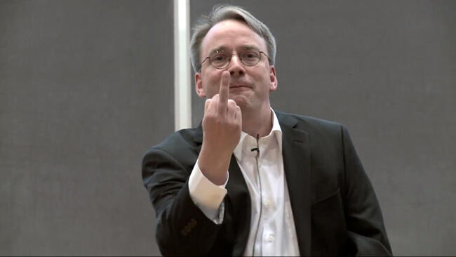 Linux 創辦人 Torvalds 駁斥代幣化假傳聞：從未授權，開源不該成幣圈炒作工具
