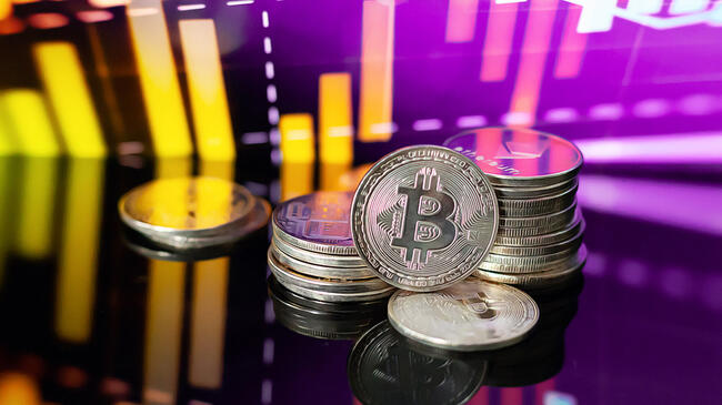 Uzun Süredir Hareketsiz Olan Bitcoin Balinası 40.000 BTC’yi Satmak İçin Taşıdı