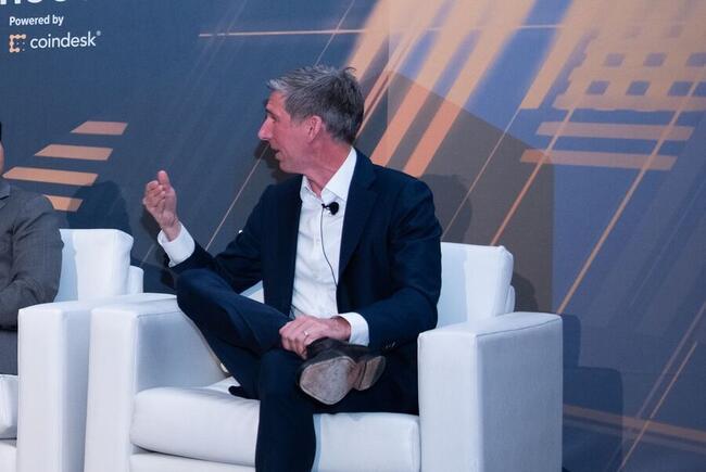 La crypto entre dans le courant dominant et « Vous ne pouvez pas remettre le génie dans la bouteille », déclare Bitwise