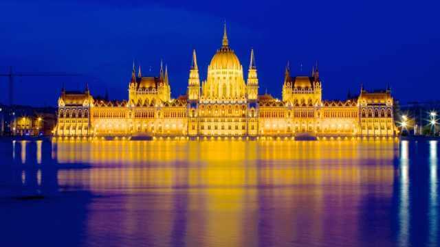 Crypto Crackdown: Hungarians Face 5-Year Jail For Unauthorized Digital Asset Trading