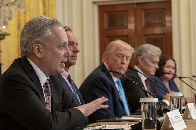 Crypto-tsaar Donald Trump: banenverlies door AI is overdreven