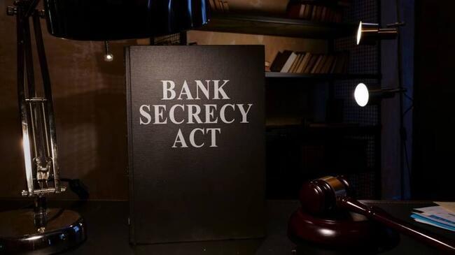 Coinbase afferma che il Bank Secrecy Act è rotto e vuole risolverlo con le criptovalute