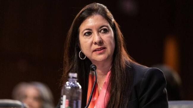 Discussioni su un Nuovo Presidente della Fed si Scaldano Dopo le Dimissioni del Governatore della Fed Adriana Kugler