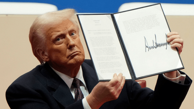 Trump vieta il debanking, citando il ‘settore degli asset digitali’ come obiettivo
