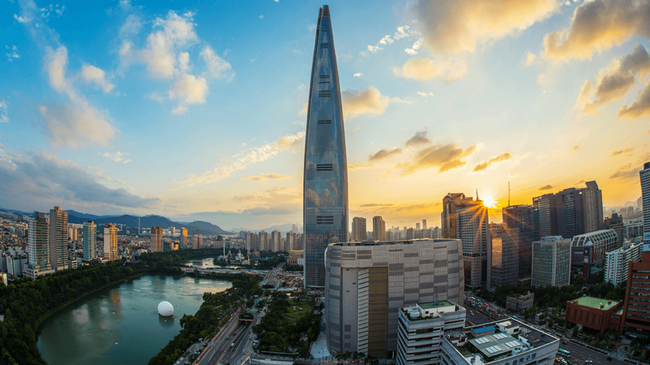 Mientras Bitcoin supera los $122K, la brecha de precios en Corea del Sur se amplía nuevamente