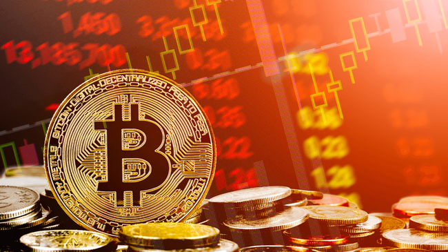 La volatilità di Bitcoin colpisce mentre i dati PPI caldi stimolano il rally del dollaro