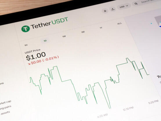 Tether v financiranje, ki bi ga postavilo ob bok OpenAI in SpaceX