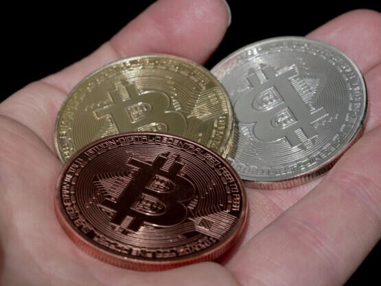 Bitcoin v težavah? Po padcu se ne uspe pobrati, grozi še večji padec