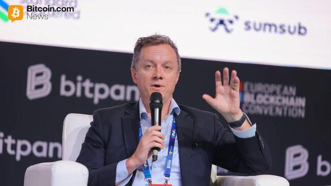 Bitcoin fällt auf $108K: ‘Ein Rückgang unter $100K erscheint unvermeidlich,’ sagt Analyst von Standard Chartered