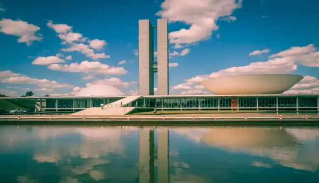 Relator avalia incluir taxação de bets e criptomoedas em MP do Gás do Povo