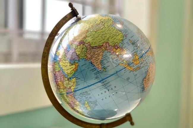 Почти 25% взрослых с доступом в Интернет в Азии могут владеть криптовалютой, говорится в отчёте