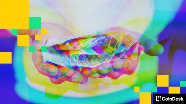 Криптоснижение стирает $370 млн бычьих ставок на фоне отступления BTC и ETH от достигнутых уровней