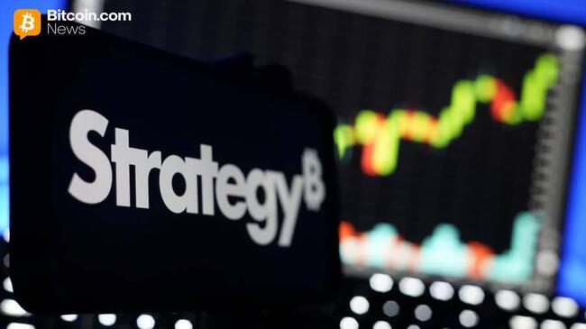 Strategie behält Nasdaq-100-Platz—Saylor sagt, ‘Bitcoin-Hortung wird fortgesetzt’