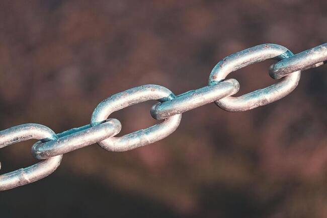 Биткойн и японская иена движутся вместе как никогда ранее