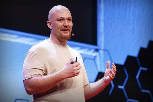 他曾被稱為「恐怖分子支持者」，如今他的 AI 公司 Replit 估值達 30 億美元