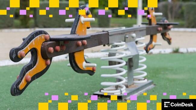 Bitcoin dalgalanmaları, uzun ve kısa pozisyonların her ikisinin de etkilenmesiyle nadir görülen bölünmüş tasfiye olayını tetikliyor