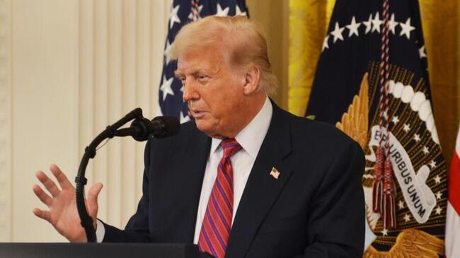 Трамп подает иск на $5 миллиардов против JPMorgan из-за отказа обслуживания в 2021 году