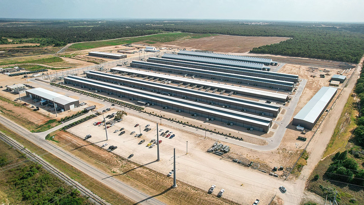 How Hard Is It to Mine Bitcoin in 2025? Solo Mining Odds & Reality |  CoinGecko